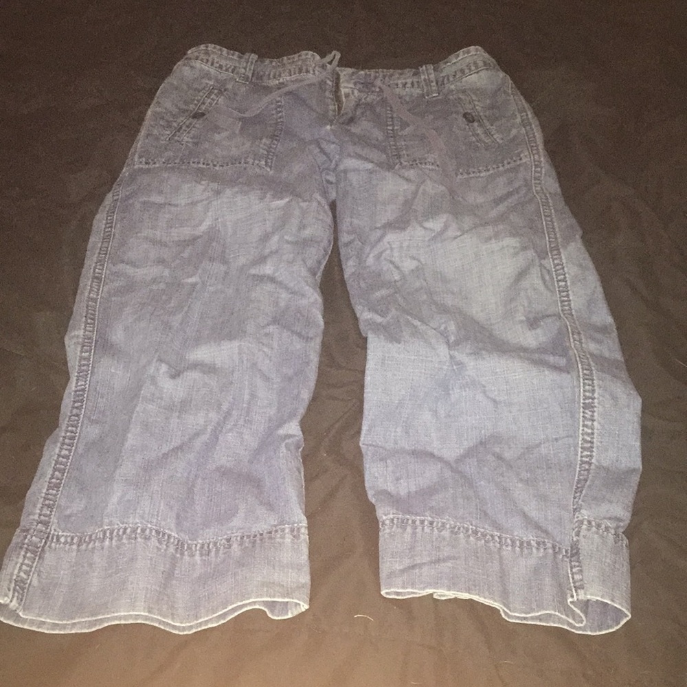 Capris!